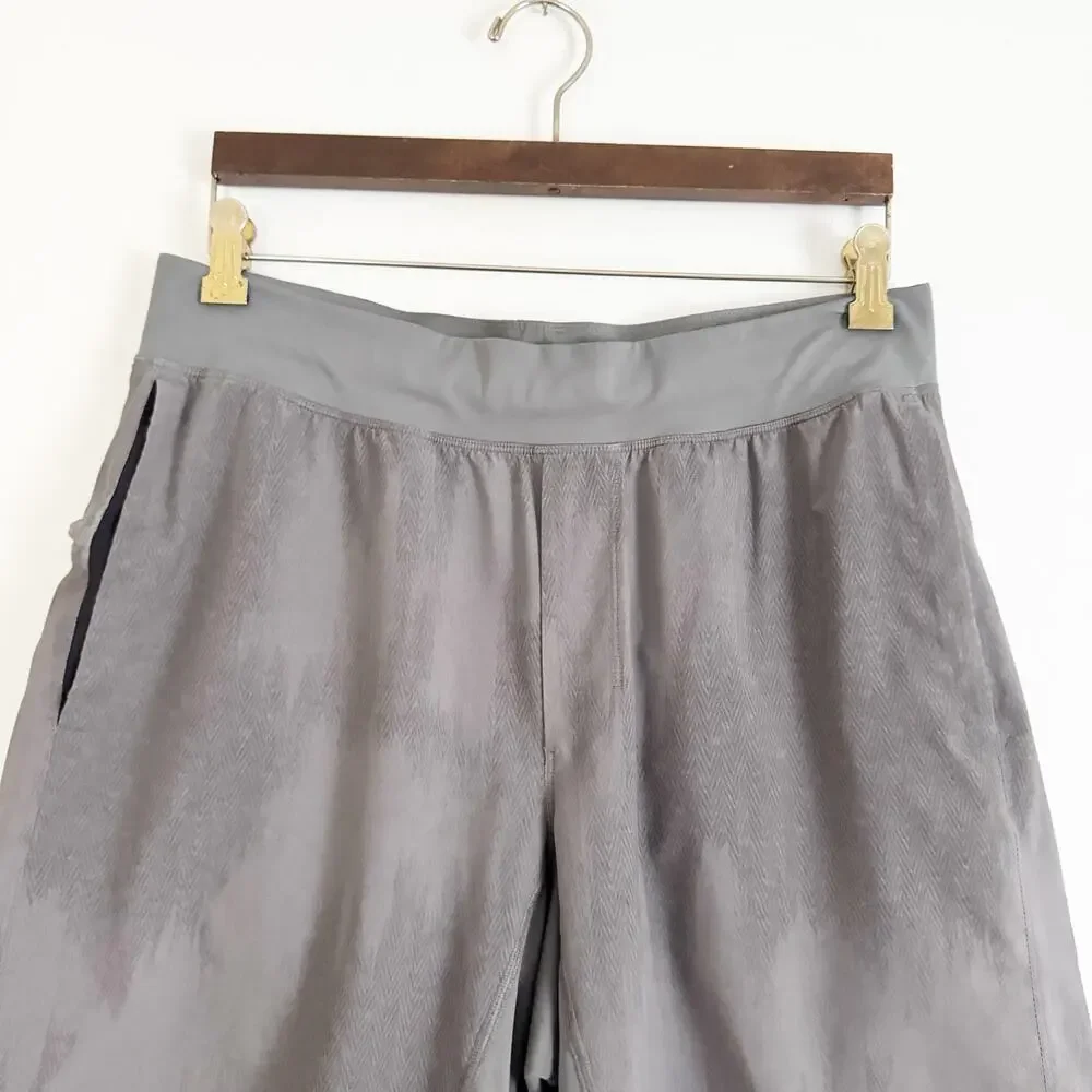 LULULEMON T.H.E. Short Linerless Twill Degrade Smokey Lead Large L